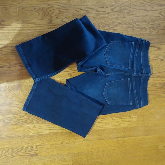 Banana Republic Slim Bootcut Dark Wash Jeans - Picture 2 of 6